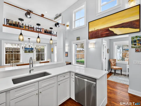 $899,000 | 129 Old Boston Post Road, Old Saybrook, CT 06475