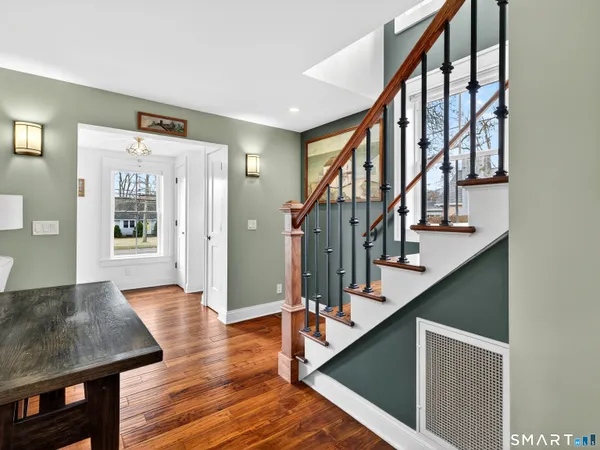 $899,000 | 129 Old Boston Post Road, Old Saybrook, CT 06475