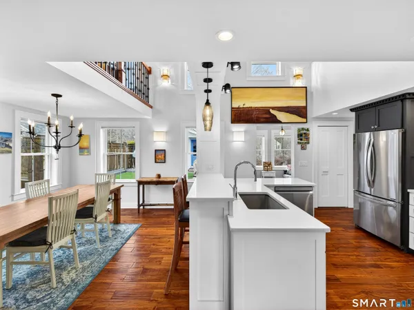 $899,000 | 129 Old Boston Post Road, Old Saybrook, CT 06475