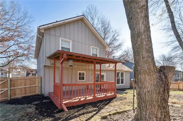 $399,900 | 8308 Tomashaw Street, Lenexa, KS 66219