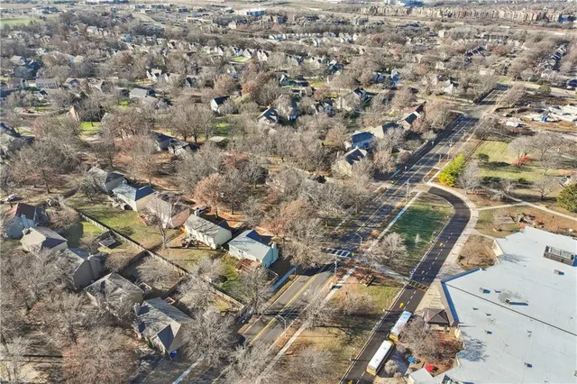 $399,900 | 8308 Tomashaw Street, Lenexa, KS 66219