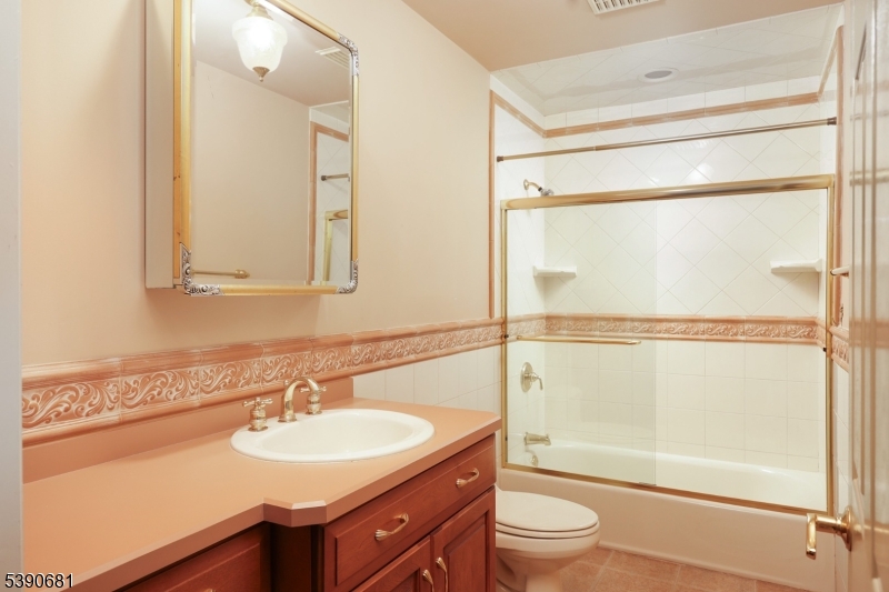 1231 Rahway Road Scotch Plains, NJ 07076 - Photo 26 of 45