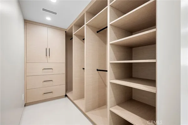 $1,350,000 | 10510 Helendale Avenue, Tujunga, CA 91042