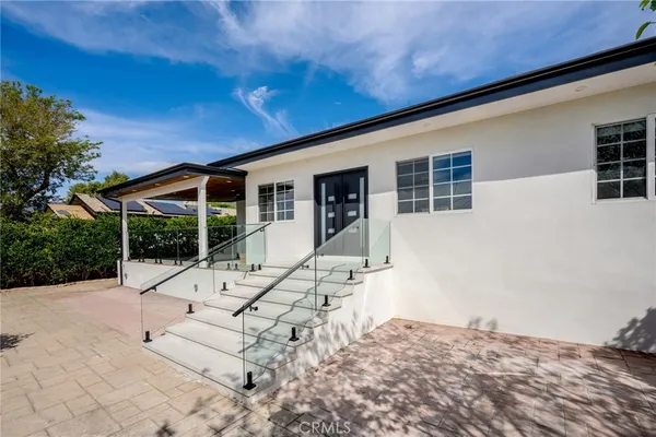 $1,350,000 | 10510 Helendale Avenue, Tujunga, CA 91042