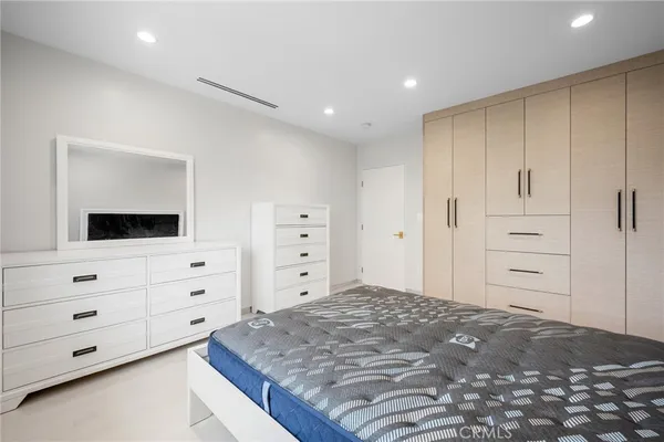 $1,350,000 | 10510 Helendale Avenue, Tujunga, CA 91042