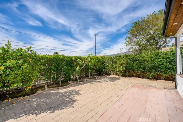 $1,350,000 | 10510 Helendale Avenue, Tujunga, CA 91042