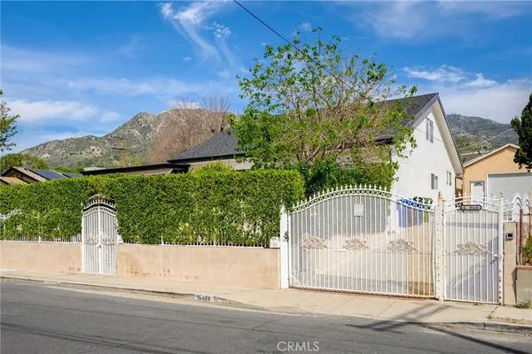 $1,350,000 | 10510 Helendale Avenue, Tujunga, CA 91042