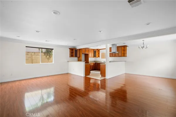 $1,350,000 | 10510 Helendale Avenue, Tujunga, CA 91042
