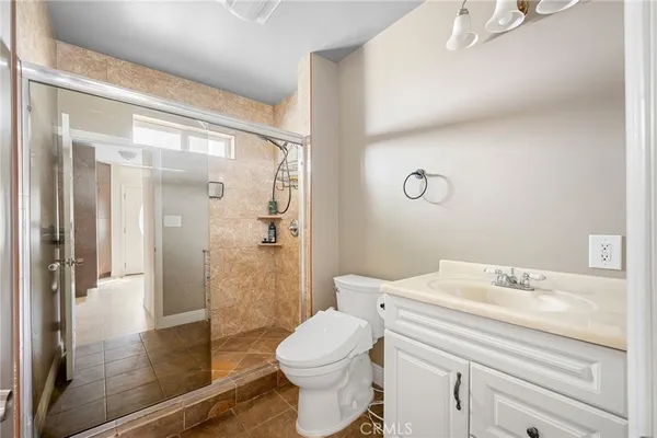 $1,350,000 | 10510 Helendale Avenue, Tujunga, CA 91042