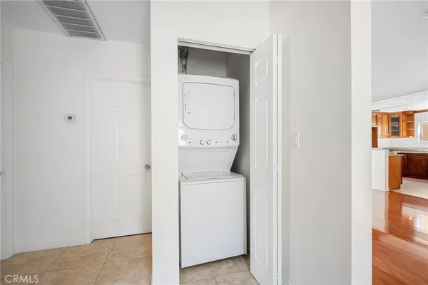 $1,350,000 | 10510 Helendale Avenue, Tujunga, CA 91042