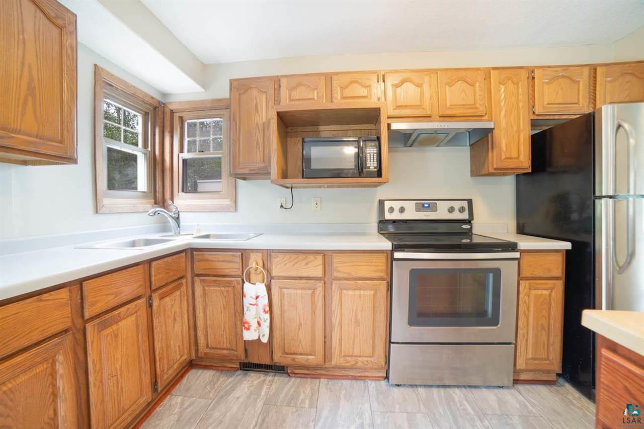 936 West Arrowhead Road Duluth, MN 55811 - Photo 4 of 19 Gallery Image 4