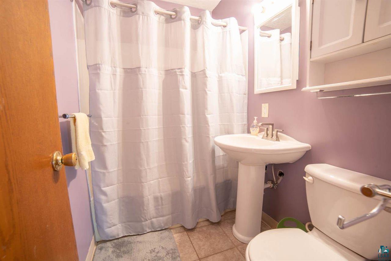 936 West Arrowhead Road Duluth, MN 55811 - Photo 8 of 19 Gallery Image 8