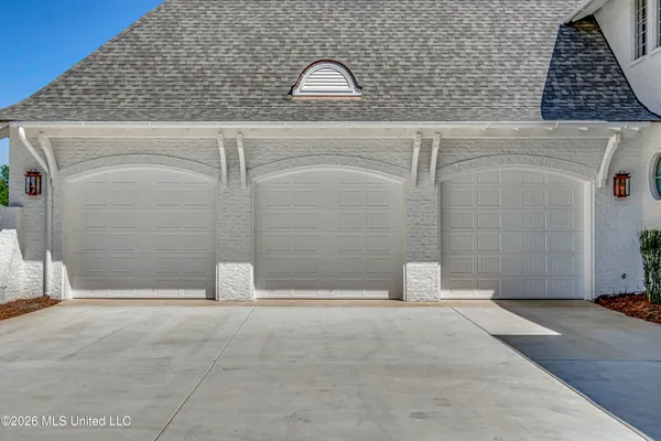 $1,315,000 | 103 Lamour Point, Madison, MS 39110