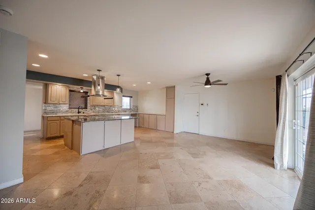 $2,995 | 4704 North 83rd Street, Scottsdale, AZ 85251