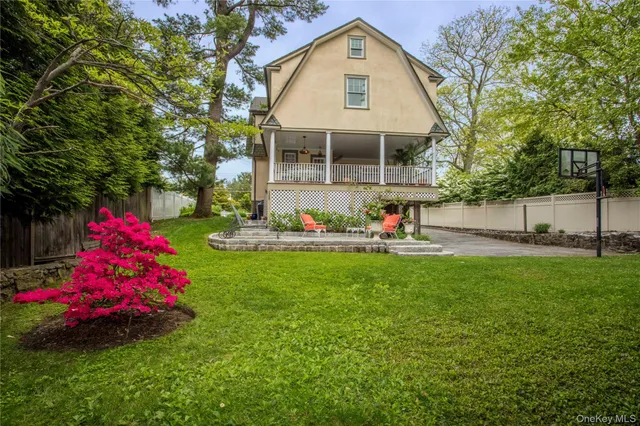 a view of outdoor space yard and deck