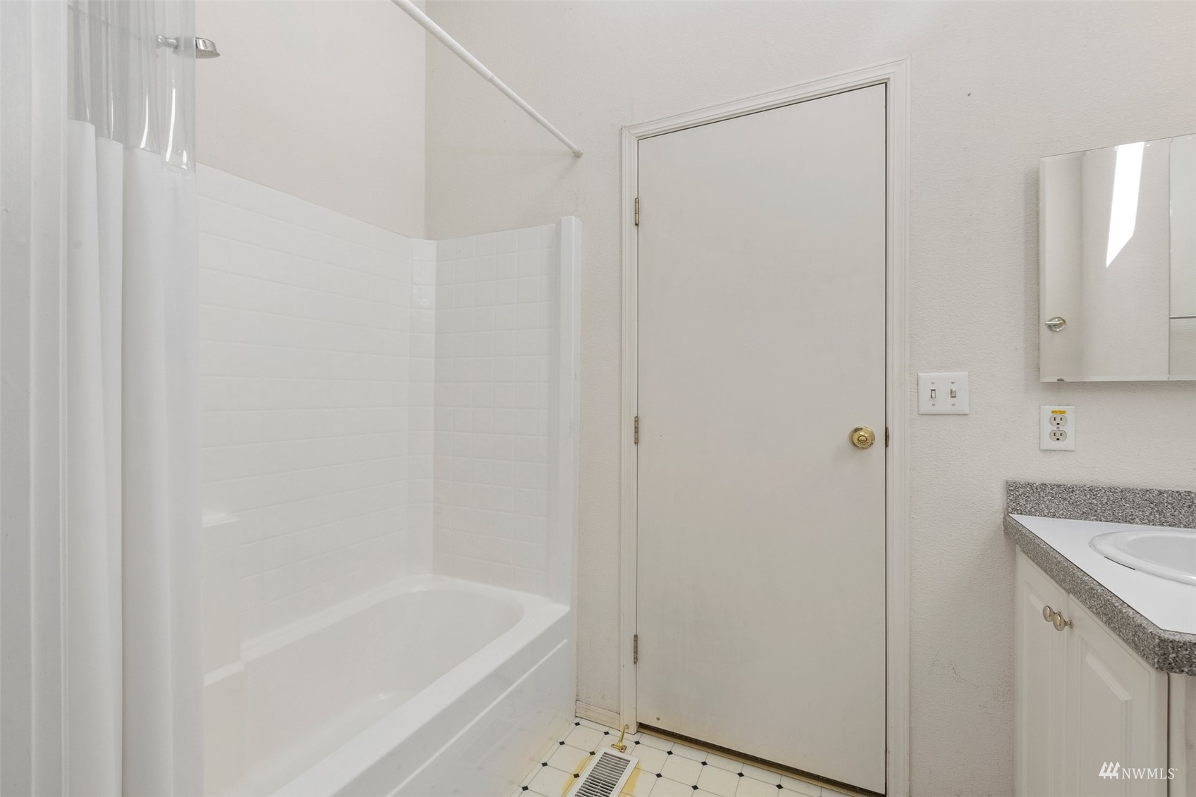 1612 Place Road Port Angeles, WA 98363 - Photo 25 of 40 Gallery Image 25