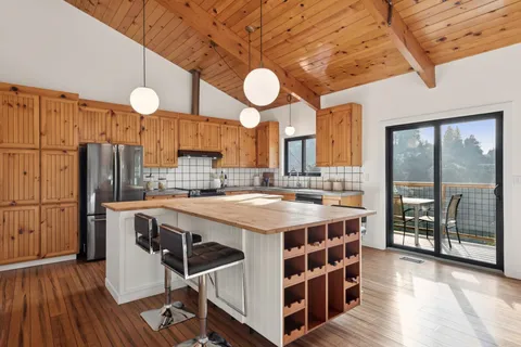 $925,000 | 6689 Exeter Drive, Oakland, CA 94611