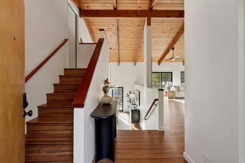 $925,000 | 6689 Exeter Drive, Oakland, CA 94611