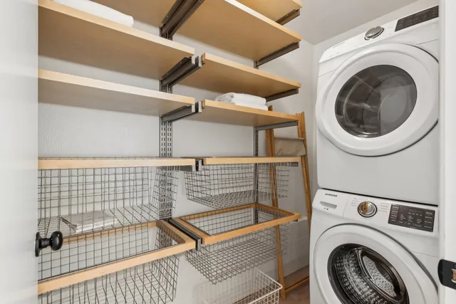 $925,000 | 6689 Exeter Drive, Oakland, CA 94611