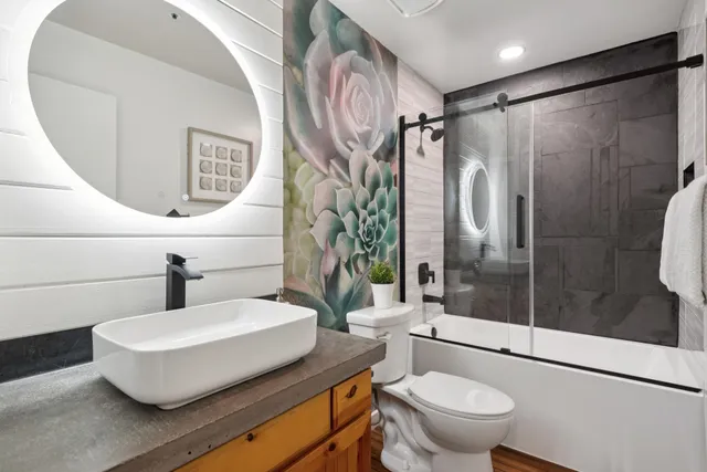 $925,000 | 6689 Exeter Drive, Oakland, CA 94611