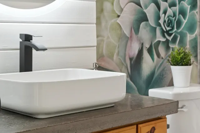 $925,000 | 6689 Exeter Drive, Oakland, CA 94611