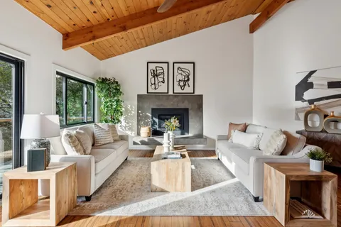 $925,000 | 6689 Exeter Drive, Oakland, CA 94611