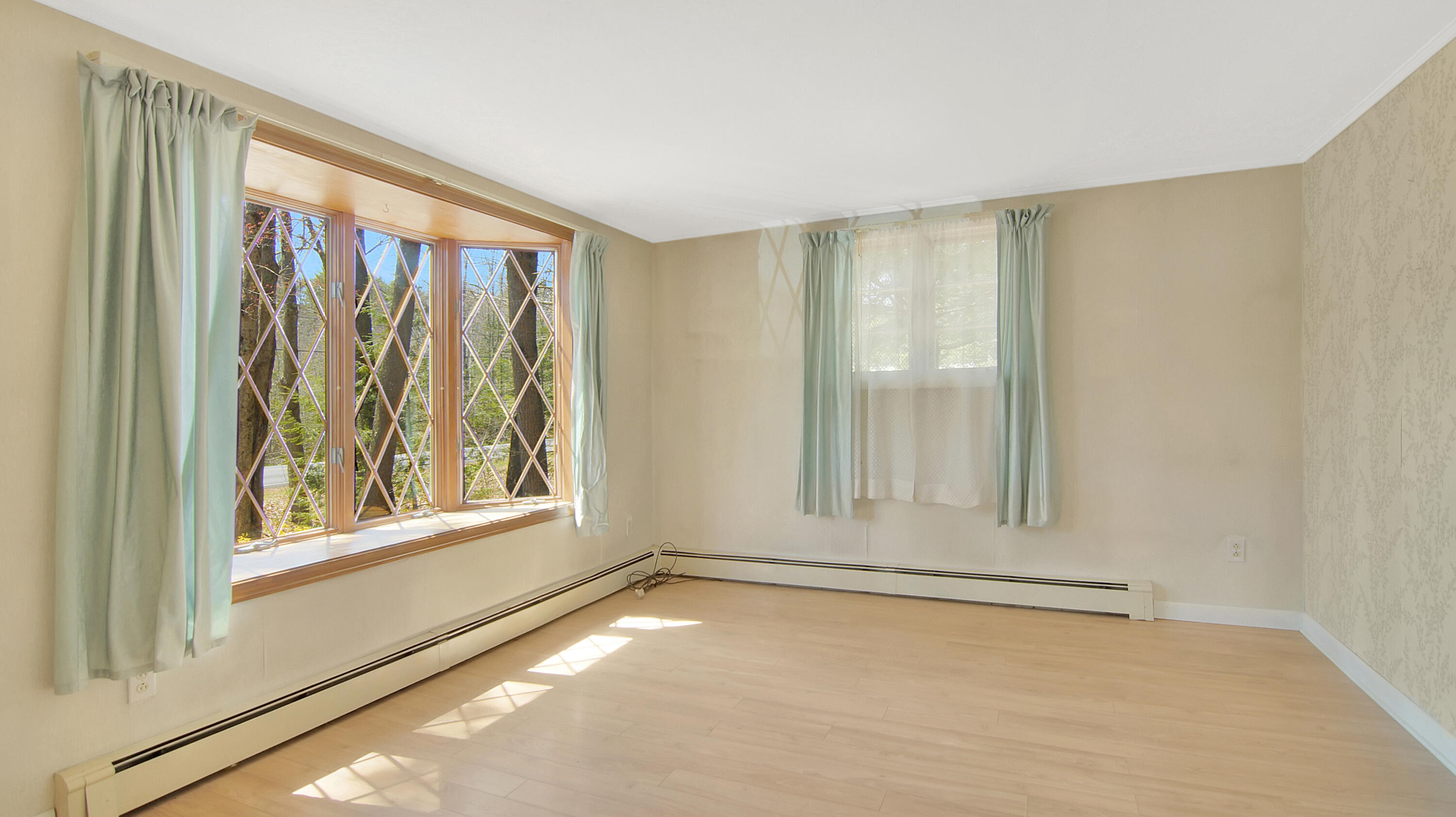 168 New Dam Road Sanford, ME 04073 - Photo 5 of 10 Living