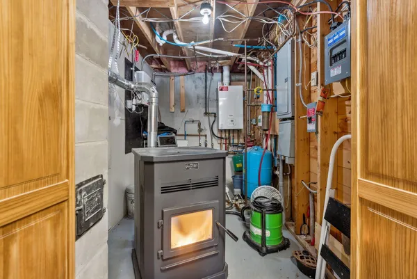 $495,000 | 20 Pitt Road, Windsor, ME 04363