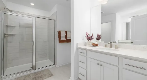 $2,345 | 834 Macassar Lane, Unit HOLDEN 37, Apex, NC 27523