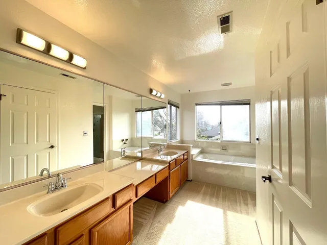 $3,800 | 4176 Bell Common, Fremont, CA 94536