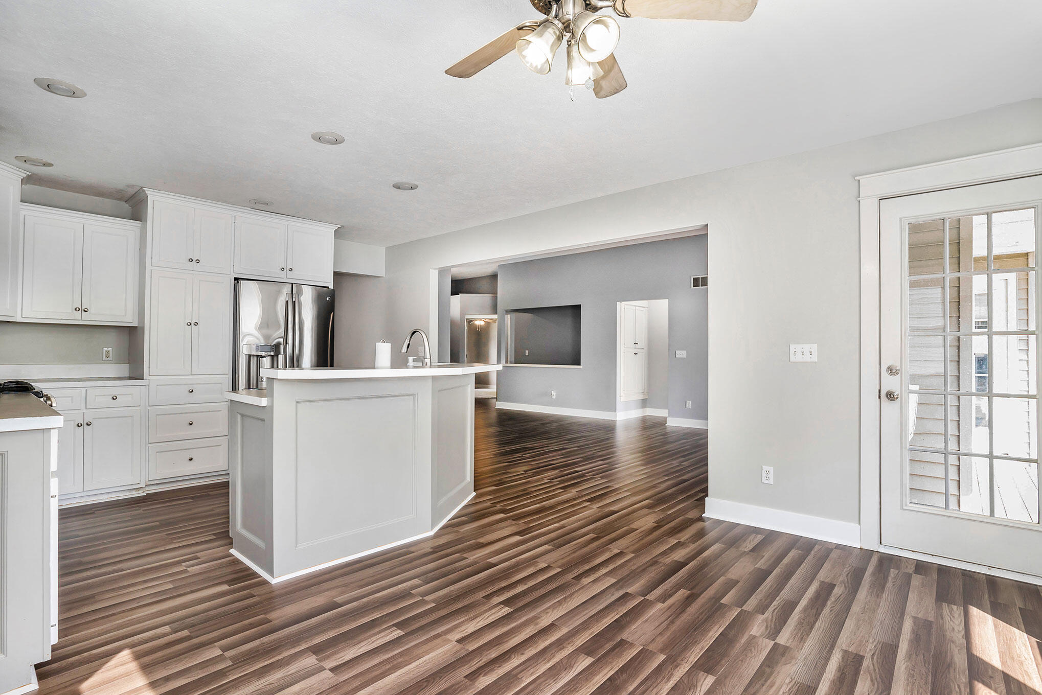 2811 Riley Ridge Road Holland, MI 49424 - Photo 2 of 27 DSC08802
