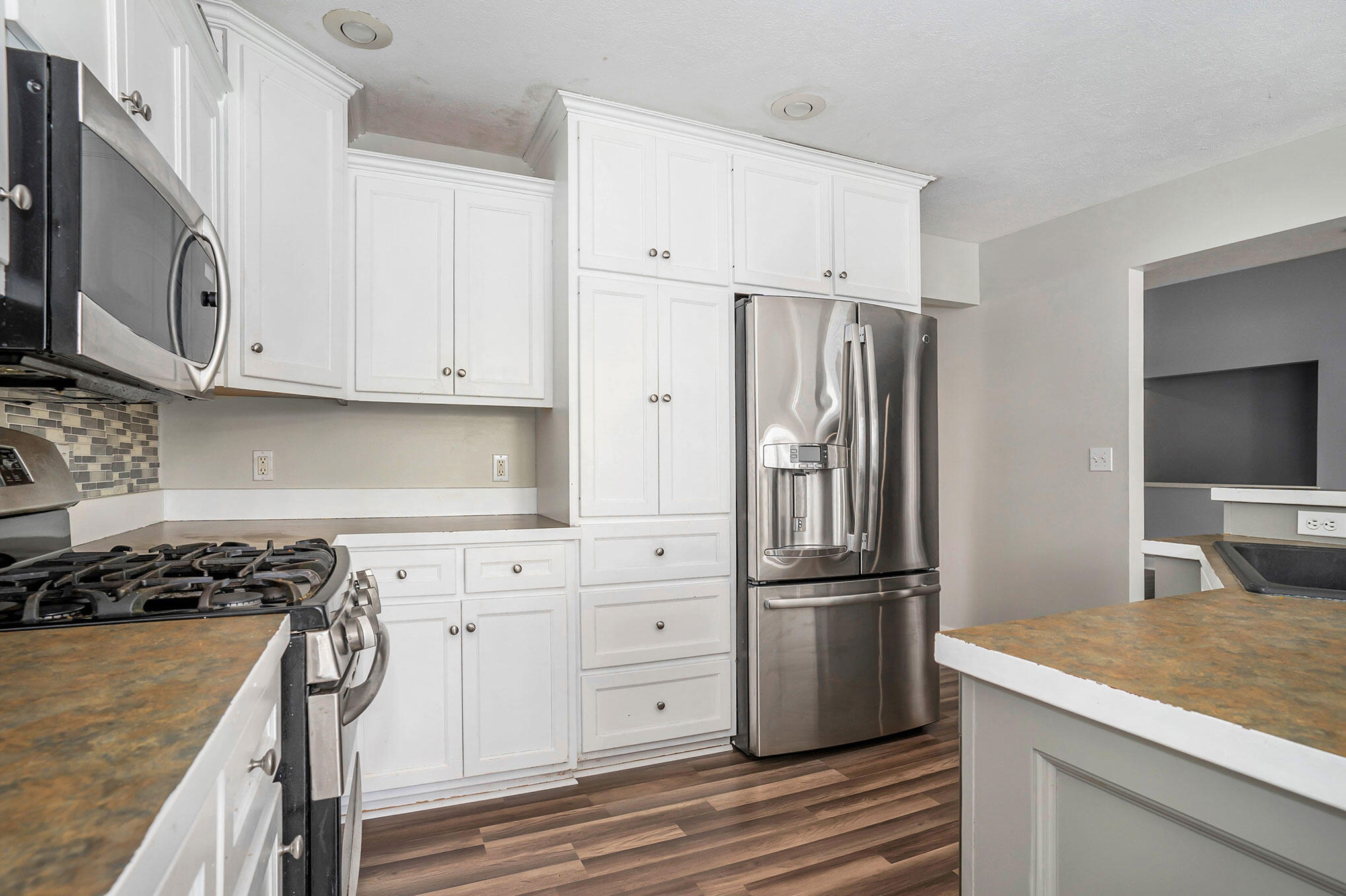 2811 Riley Ridge Road Holland, MI 49424 - Photo 3 of 27 DSC08805