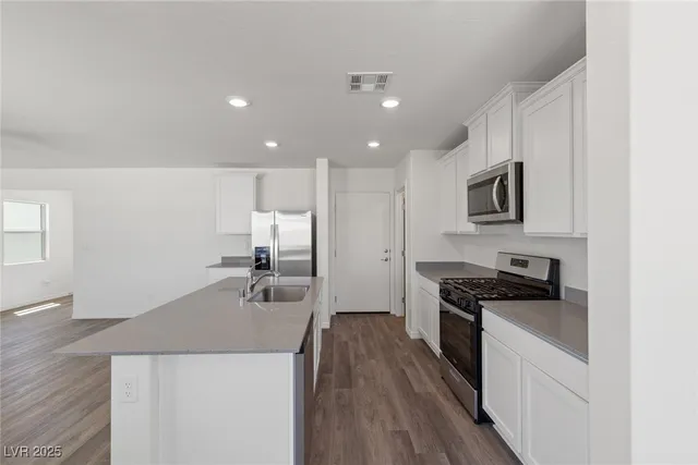 $454,900 | 6770 Magnolia River Avenue, Las Vegas, NV 89156