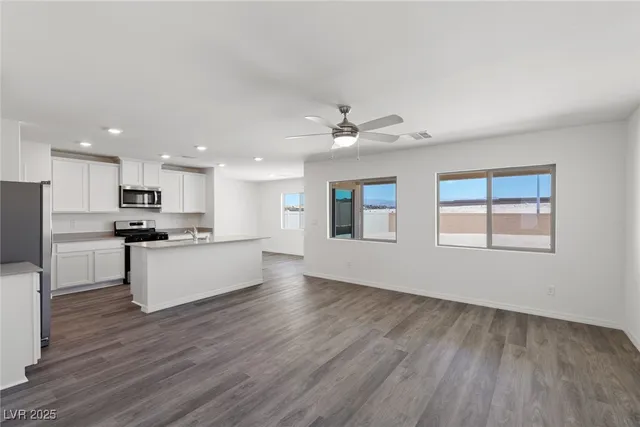 $454,900 | 6770 Magnolia River Avenue, Las Vegas, NV 89156