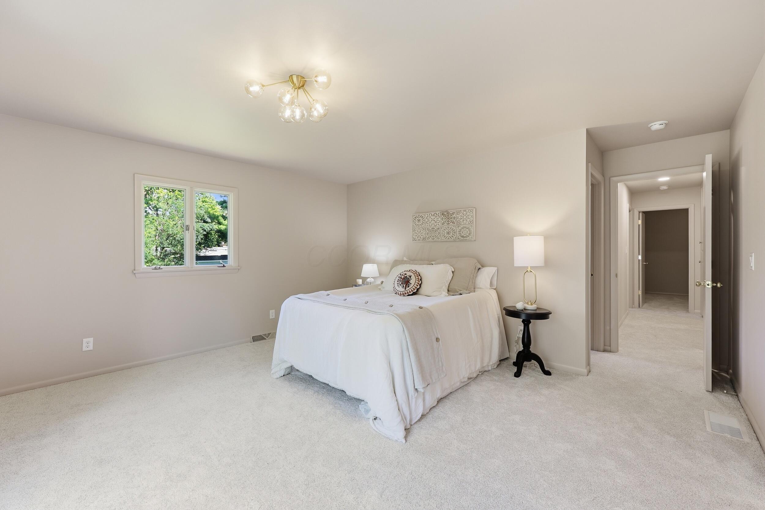 4499 Summit Ridge Road Upper Arlington, OH 43220 - Photo 21 of 76 Comfortable space