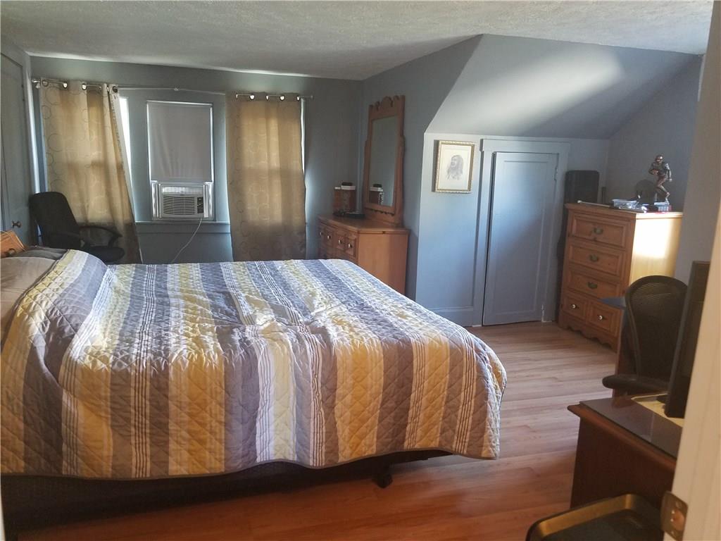 731 Butler Road Kittanning, PA 16201 - Photo 9 of 19 Large master bedroom