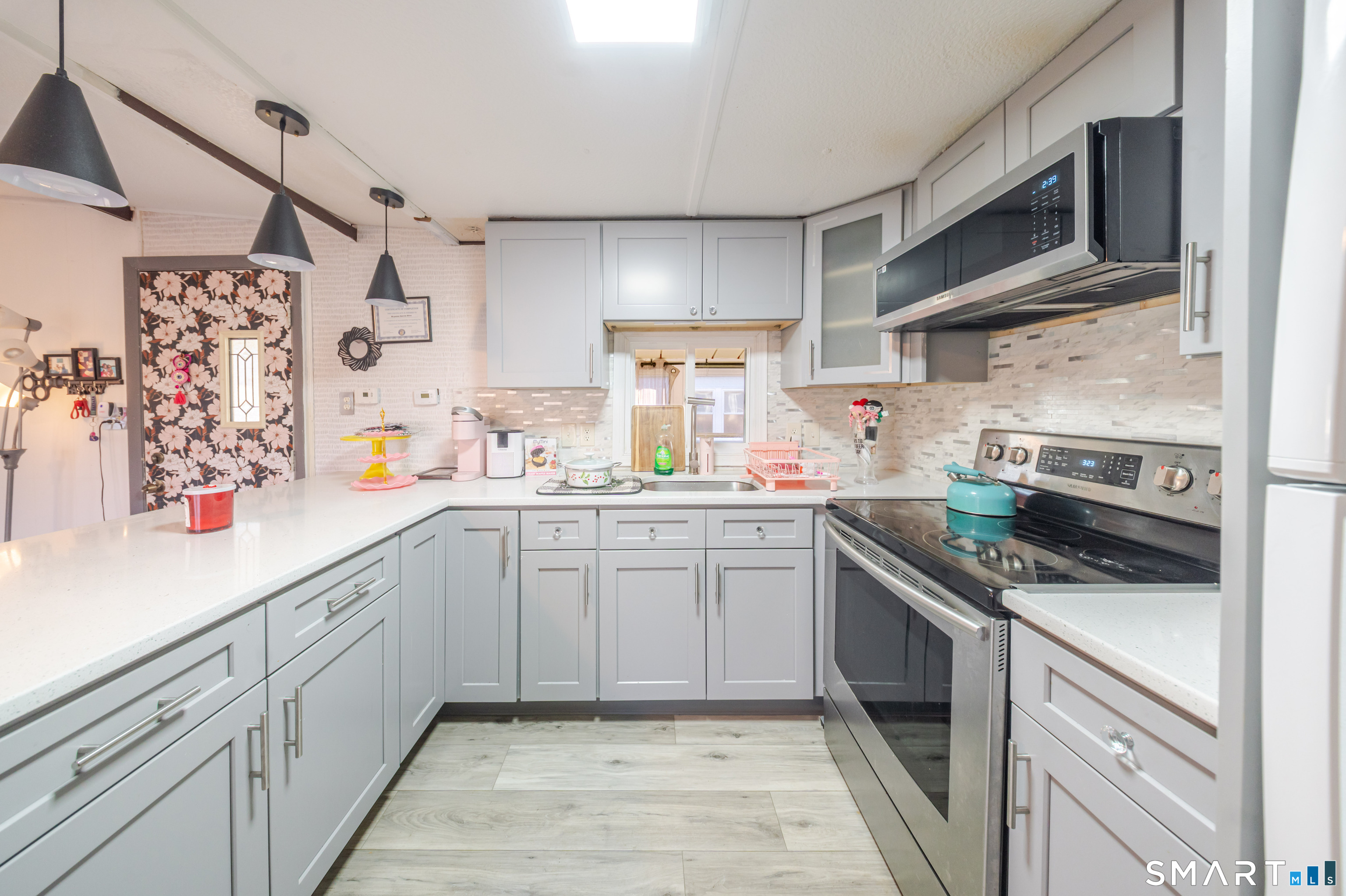 93 Shawnee Road East Hartford, CT 06118 - Photo 11 of 37