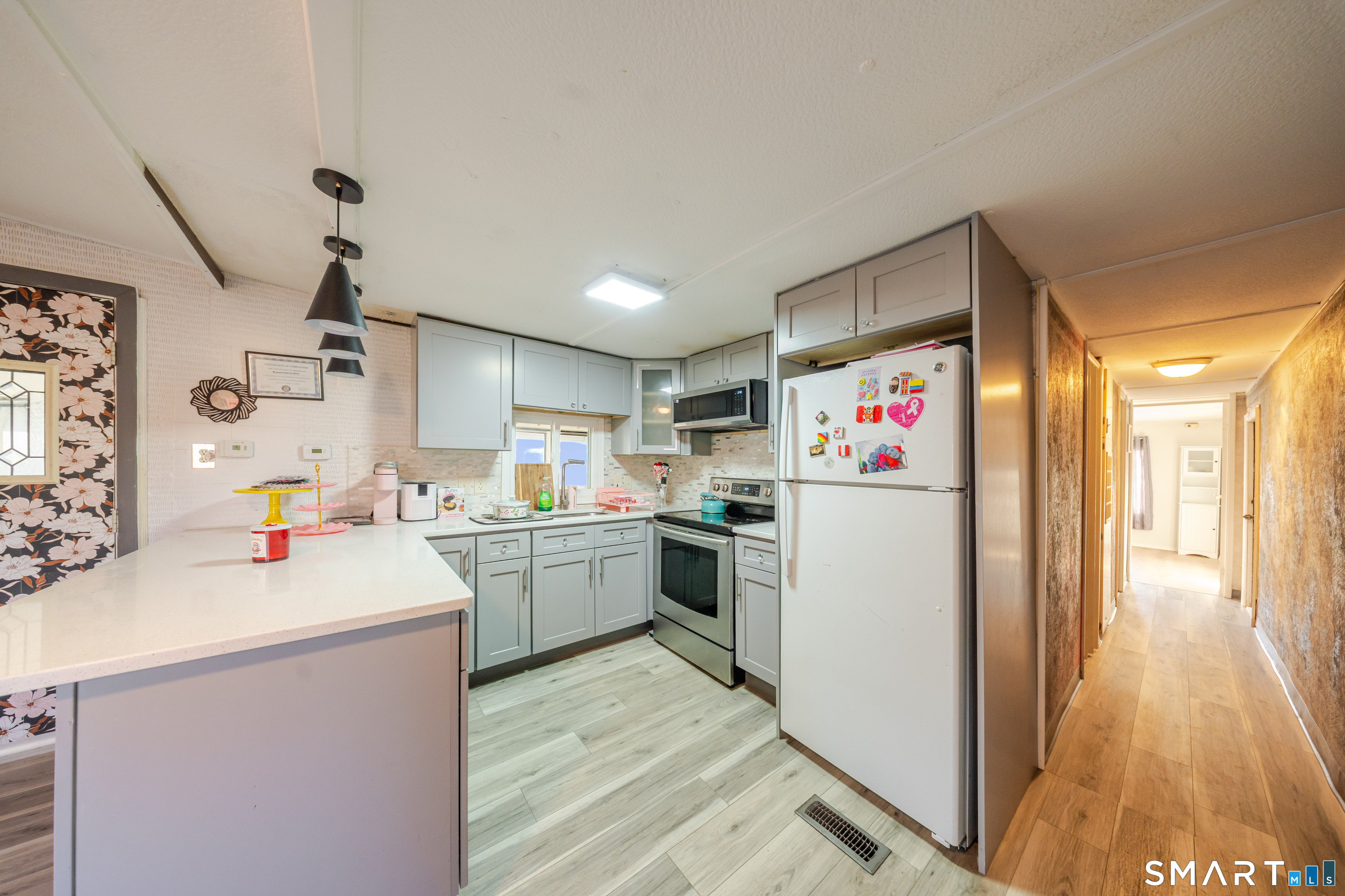 93 Shawnee Road East Hartford, CT 06118 - Photo 13 of 37