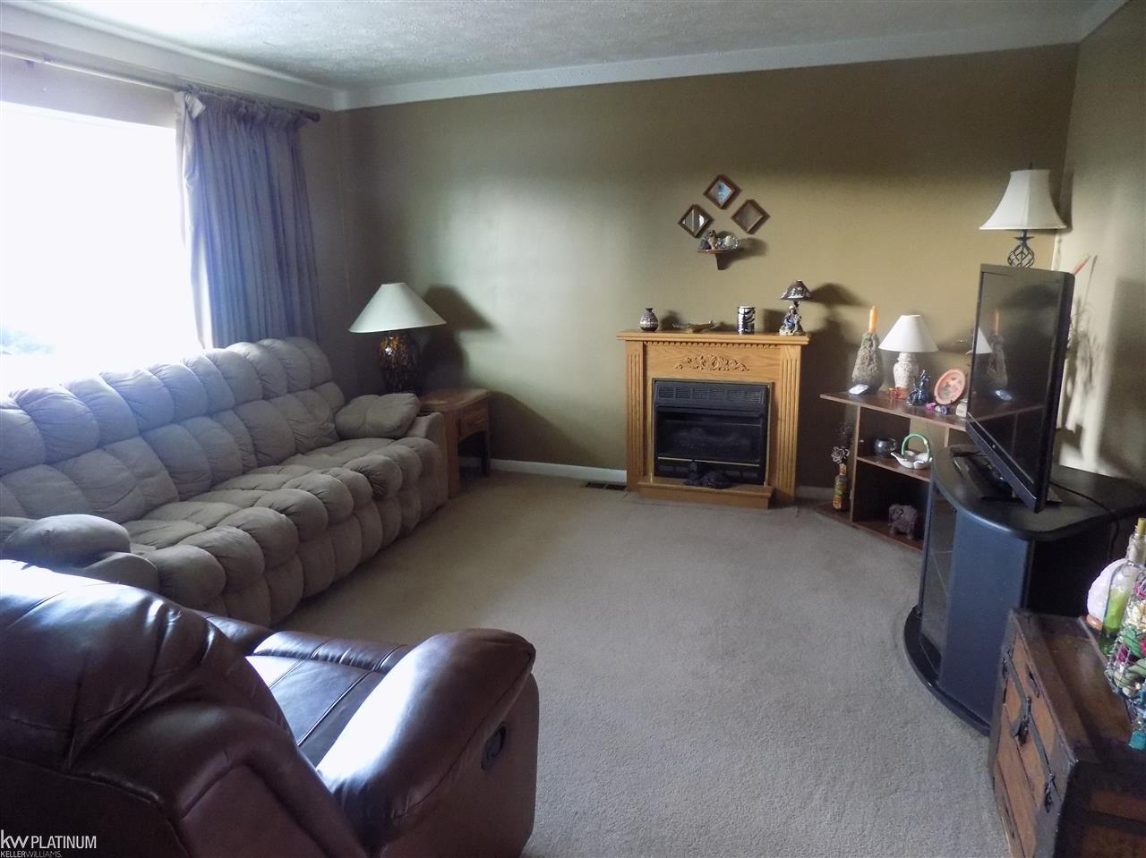 51156 Fairchild Road Chesterfield, MI 48051 - Photo 8 of 32
