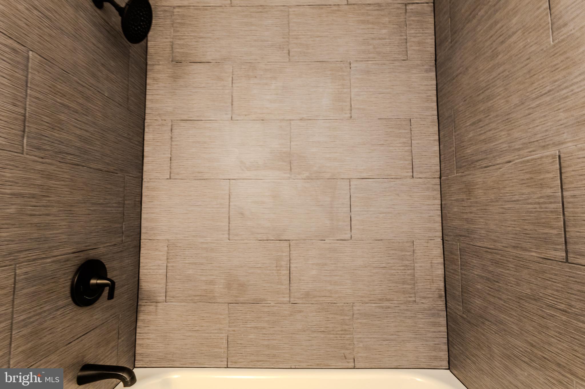 524 Ridge Road Annapolis, MD 21401 - Photo 23 of 53 a bathroom with a shower