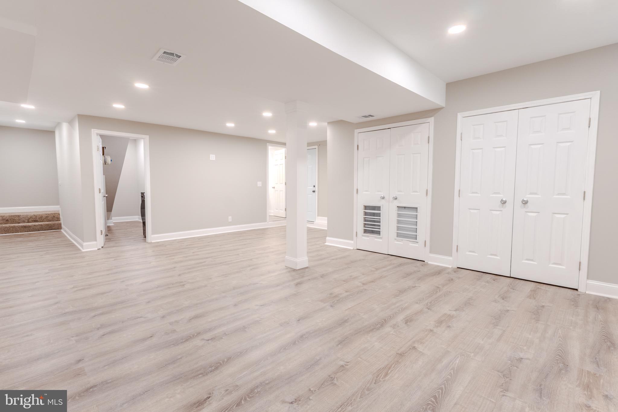524 Ridge Road Annapolis, MD 21401 - Photo 43 of 53 a view of an empty room with wooden floor and closet