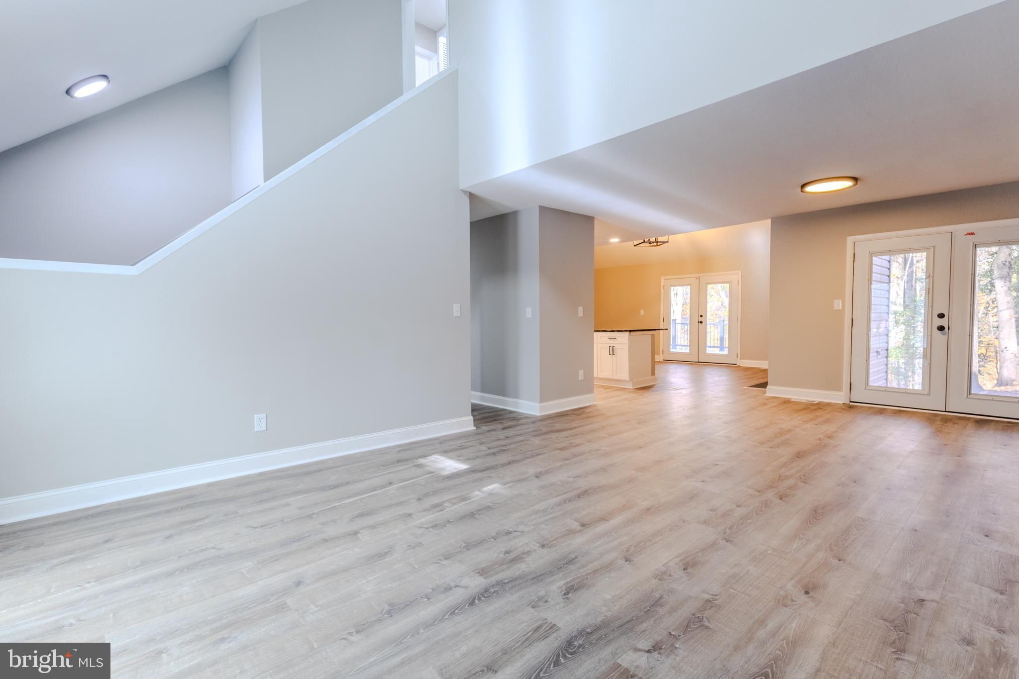 524 Ridge Road Annapolis, MD 21401 - Photo 8 of 53 a view of a hallway with wooden floor
