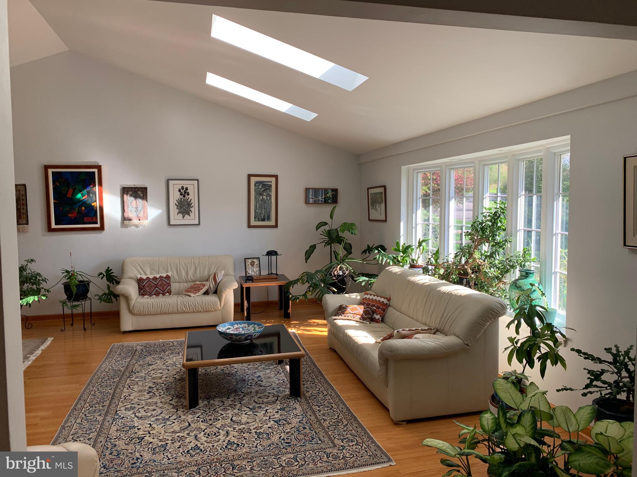 1012 Spring Valley Road Jenkintown, PA 19046 - Photo 7 of 56