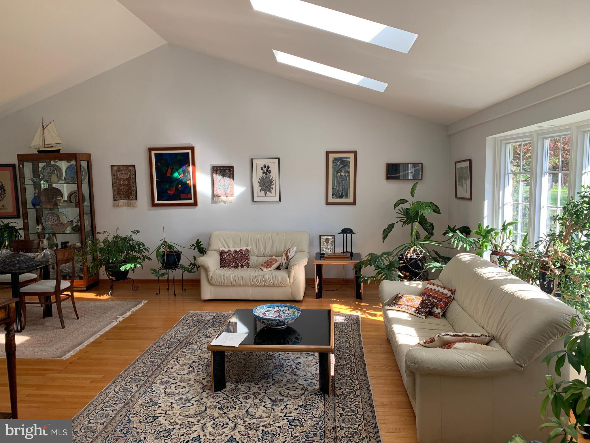 1012 Spring Valley Road Jenkintown, PA 19046 - Photo 8 of 56