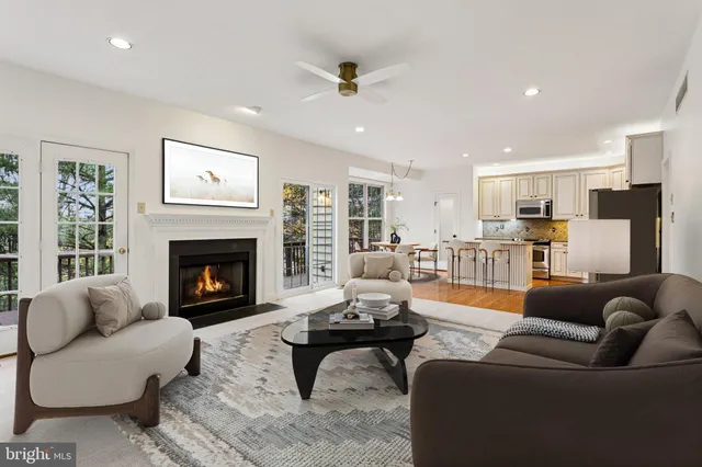 $665,000 | 9 Fenwyck Circle, Phoenixville, PA 19460