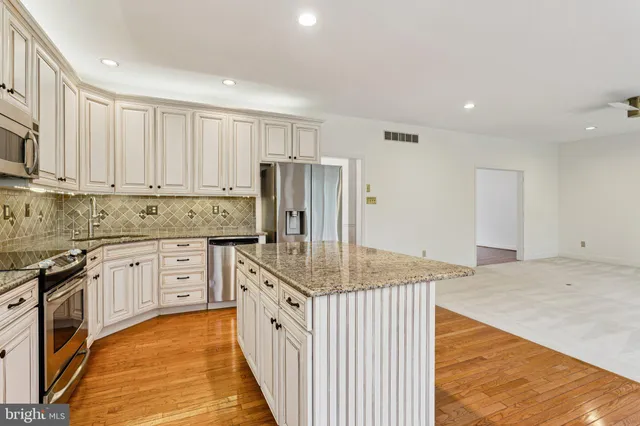 $665,000 | 9 Fenwyck Circle, Phoenixville, PA 19460