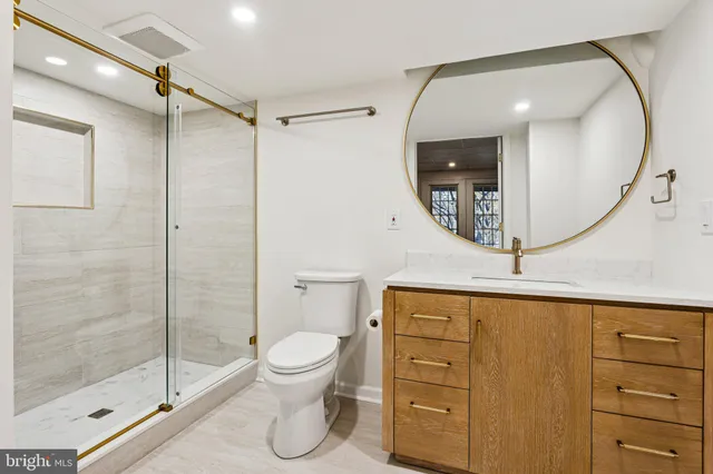 $665,000 | 9 Fenwyck Circle, Phoenixville, PA 19460