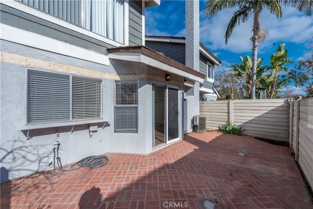 49 Summerstone Irvine, CA 92614 - Photo 25 of 28 a backyard of a house with seating space