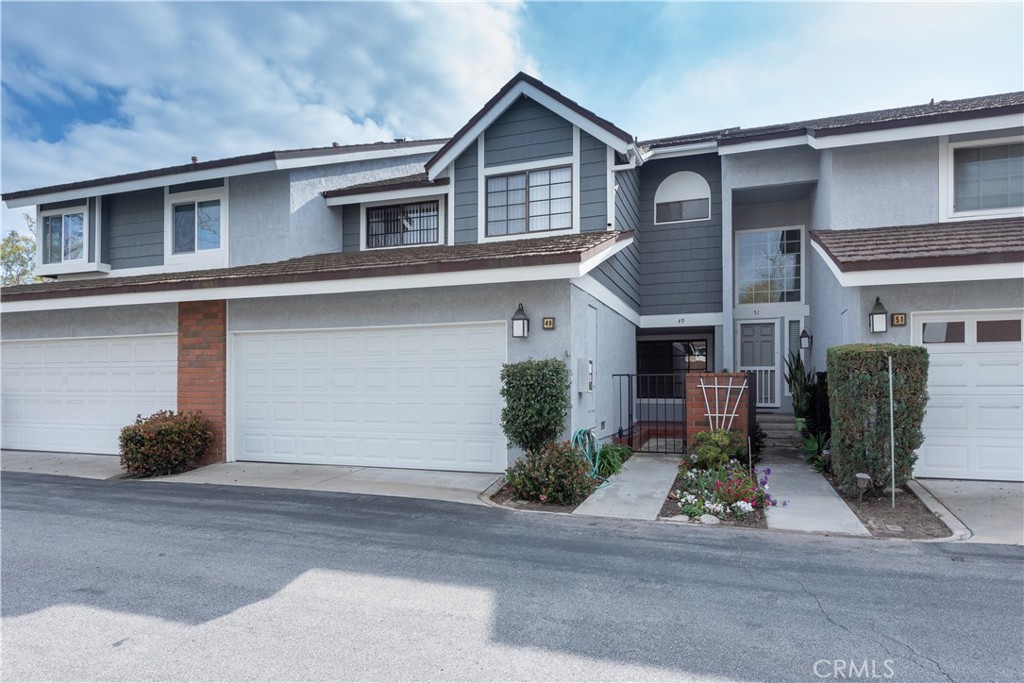 49 Summerstone Irvine, CA 92614 - Photo 3 of 28 front view of house
