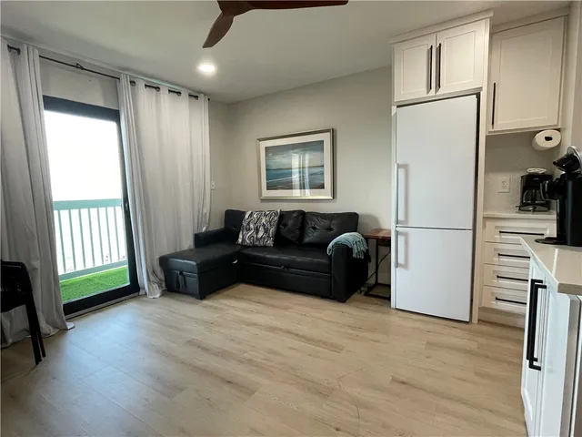 $129,500 | 3938 Surfside Boulevard, Unit 2305, Corpus Christi, TX 78402